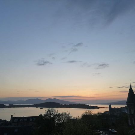 Central Oban Studio With Stunning View Extérieur photo